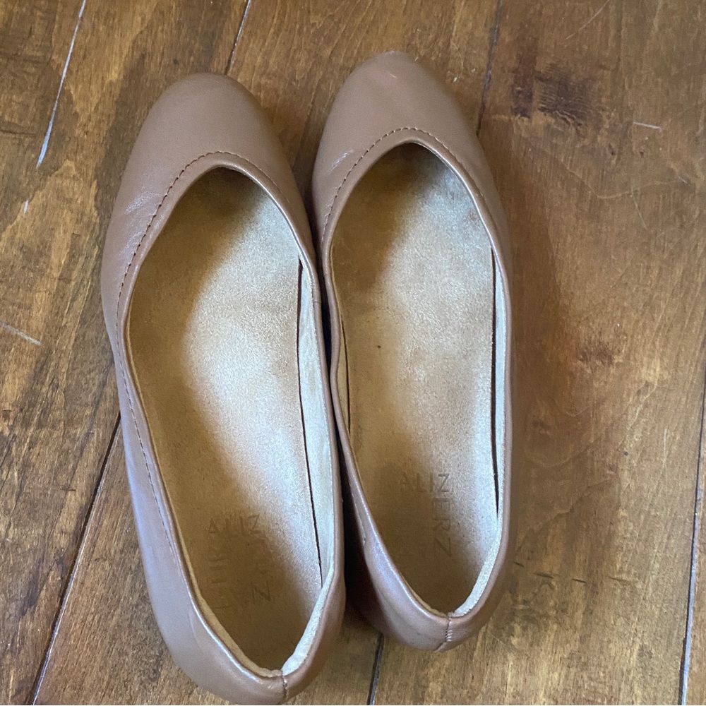 Naturalizer flats from dsw
